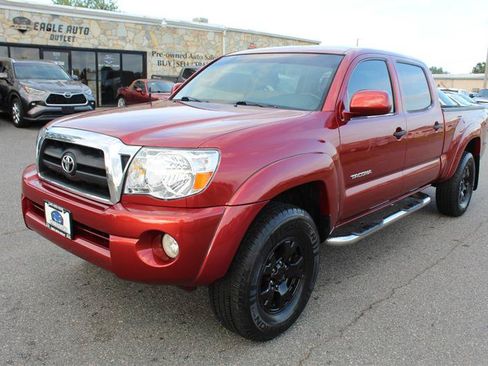 Used 2005 Toyota Tacoma PreRunner w/ SR5 Pkg #3 RWD image 3