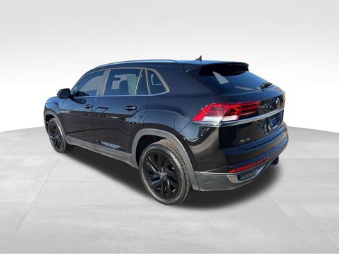 Used 2023 Volkswagen Atlas Cross Sport SE w/ Panoramic Sunroof Package image 5