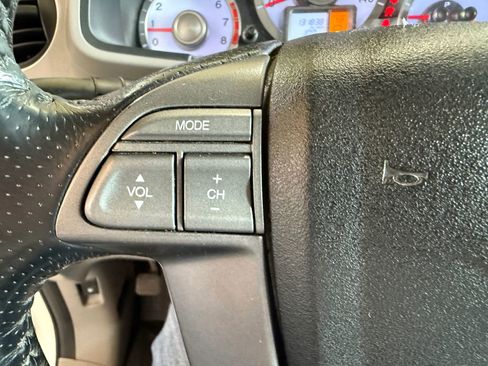 Used 2010 Honda Pilot EX-L image 19