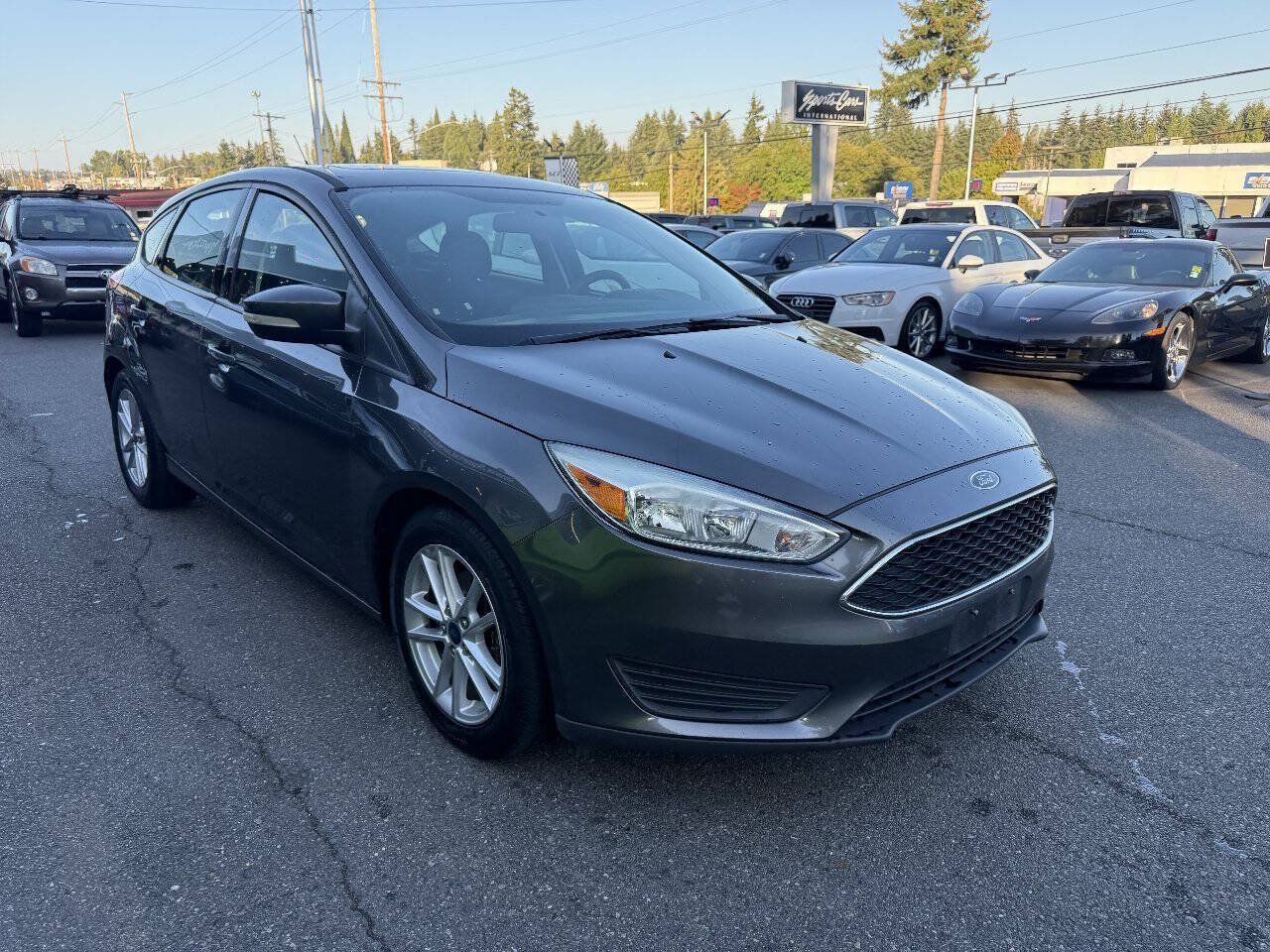 Used 2016 Ford Focus SE FWD image 3