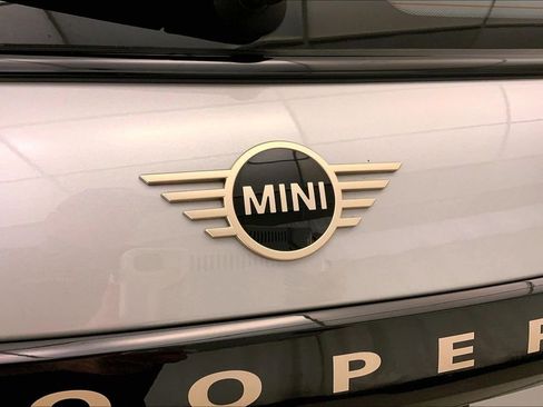 Used 2026 MINI Cooper 2-Door Hardtop FWD image 7