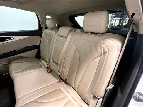 Used 2020 Lincoln Nautilus FWD w/ Equipment Group 101A image 25