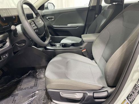 New 2026 Kia K4 LXS image 14