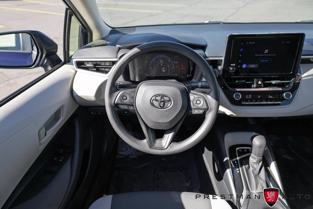 Used 2026 Toyota Corolla LE w/ LE Premium Package FWD image 2