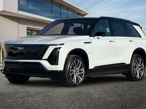 New 2026 Cadillac Vistiq Sport w/ LPO, Floor Liner Package image 8