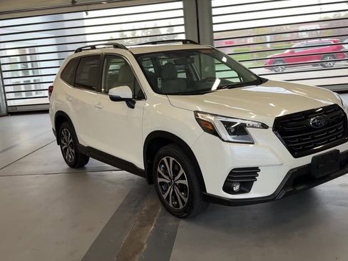 Used 2024 Subaru Forester Limited AWD/4WD image 14