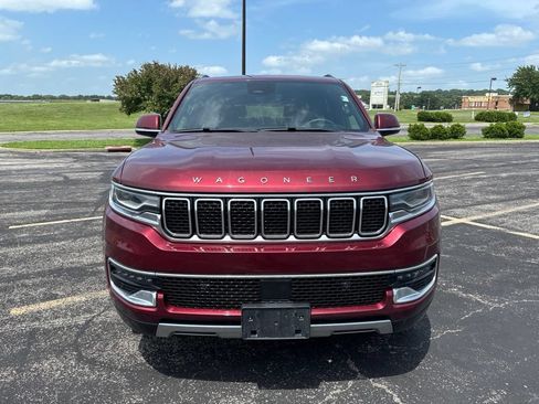 Used 2022 Jeep Wagoneer Series III w/ Flexible Seating Group AWD/4WD image 2