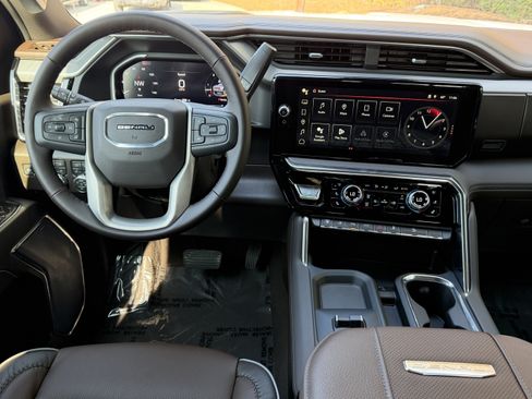 New 2026 GMC Sierra 2500 Denali w/ Denali Reserve Package AWD/4WD image 29
