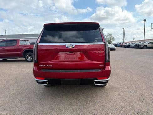 Certified 2024 Cadillac Escalade Premium Luxury w/ LPO, Floor Liner Package image 6