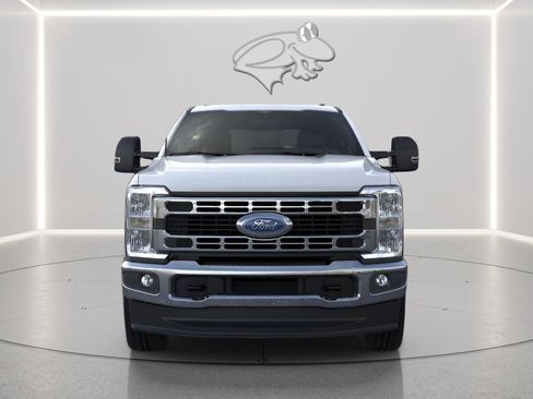 New 2026 Ford F350 XL w/ XL Chrome Package AWD/4WD image 8