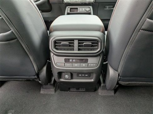 New 2025 Honda Pilot TrailSport image 25