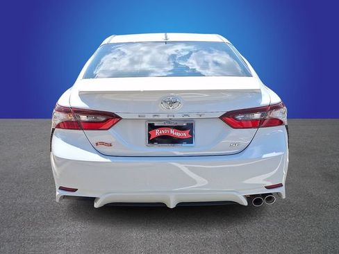 Used 2023 Toyota Camry SE w/ Convenience Package FWD image 6