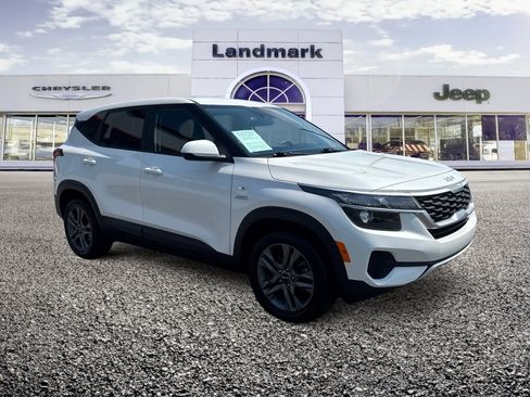 Used 2023 Kia Seltos LX image 20