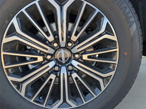 New 2026 Nissan Armada SL image 6