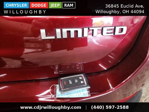 Used 2024 Jeep Grand Cherokee L Limited AWD/4WD image 47