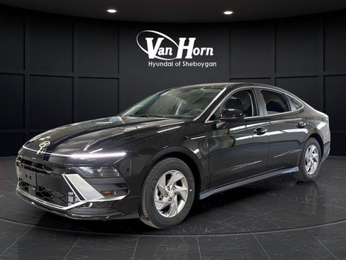 New 2026 Hyundai Sonata SE FWD image 3
