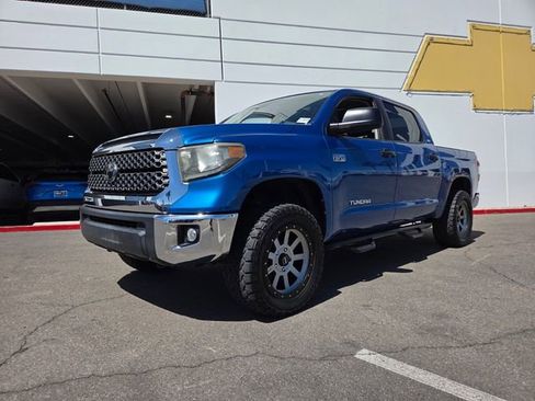 Used 2018 Toyota Tundra SR5 w/ SR5 Upgrade Package image 2