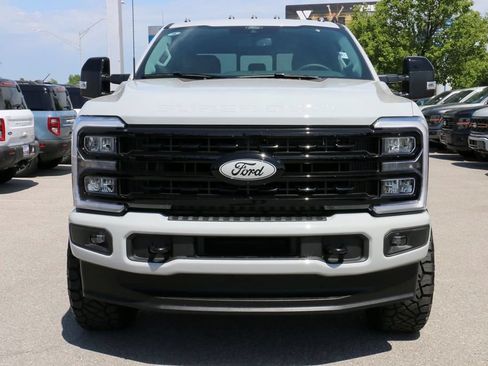New 2026 Ford F350 Lariat AWD/4WD image 3