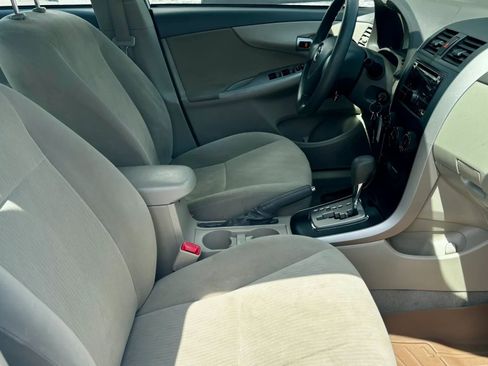 Used 2010 Toyota Corolla LE FWD image 16