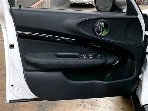 Used 2024 MINI Cooper Clubman S image 25