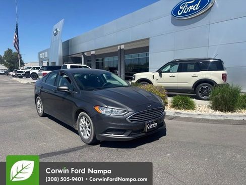 Used 2018 Ford Fusion S FWD image 2