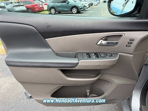Used 2016 Honda Odyssey Touring image 19