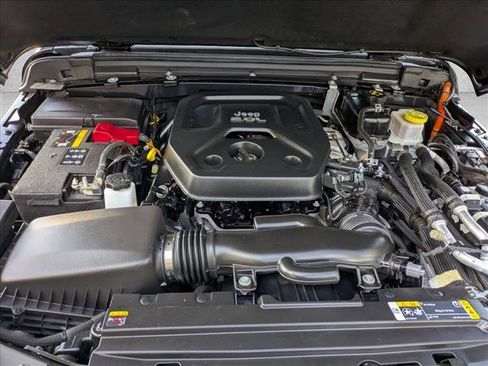 Certified 2022 Jeep Wrangler Unlimited Sahara w/ Safety Group image 21