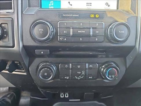 Used 2018 Ford F250 XLT w/ XLT Value Package image 11