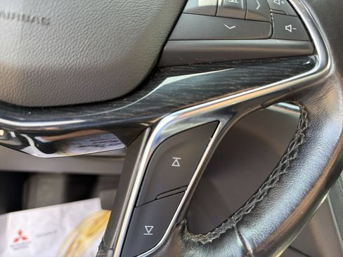 Used 2021 Cadillac XT5 Premium Luxury AWD/4WD image 23