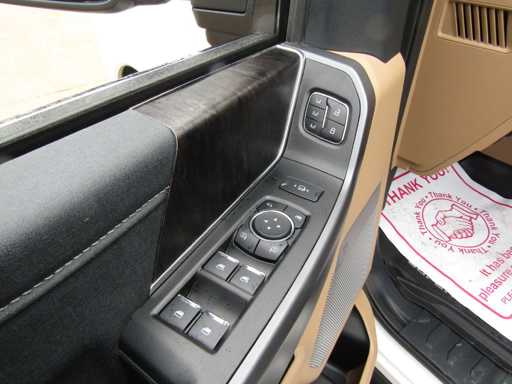 Used 2025 Ford F250 Lariat w/ Chrome Package AWD/4WD image 25