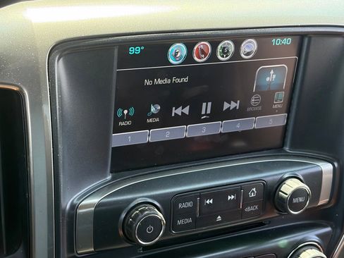 Used 2018 Chevrolet Silverado 1500 LT w/ All Star Edition RWD image 6