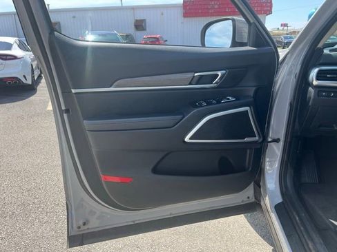 Used 2021 Kia Telluride EX w/ EX Premium Package AWD/4WD image 19