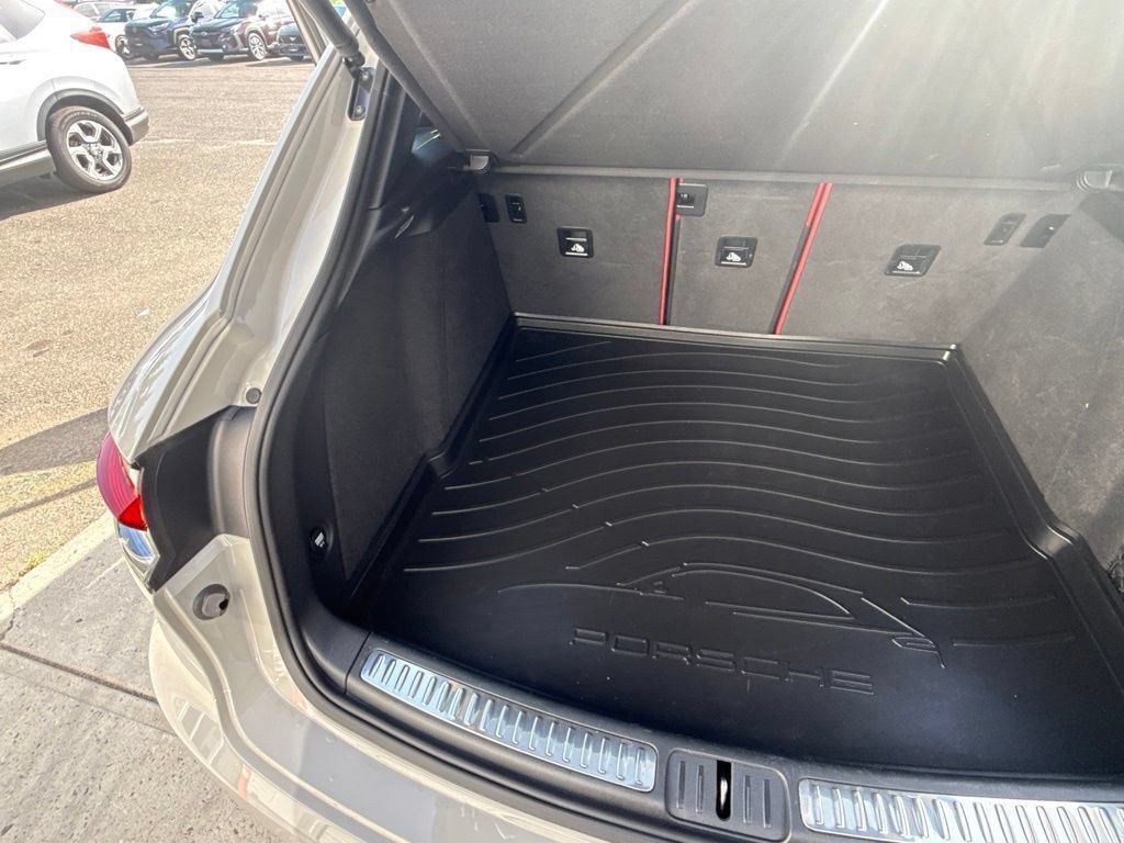 Used 2021 Porsche Macan S AWD/4WD image 67