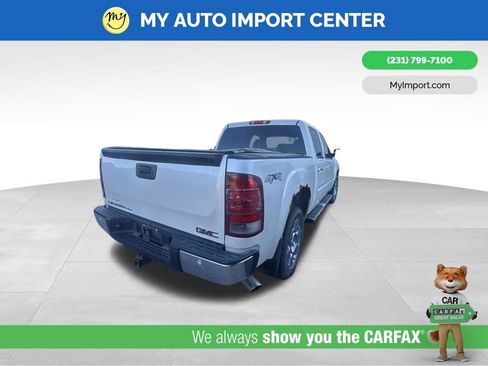 Used 2009 GMC Sierra 1500 SLT w/ White Diamond Edition AWD/4WD image 5