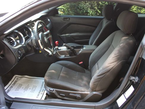 Used 2014 Ford Mustang GT w/ Equipment Group 301A RWD image 19