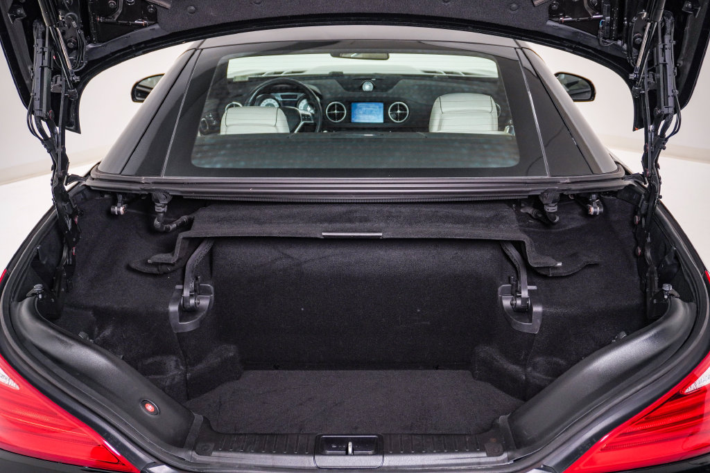 Used 2015 Mercedes-Benz SL 400 image 32
