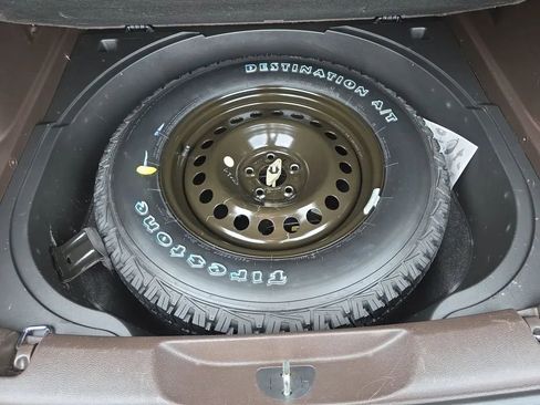 Used 2017 Jeep Cherokee Trailhawk image 57