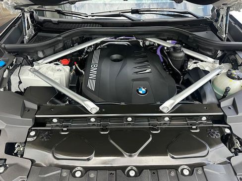 Used 2026 BMW X5 xDrive40i AWD/4WD image 16