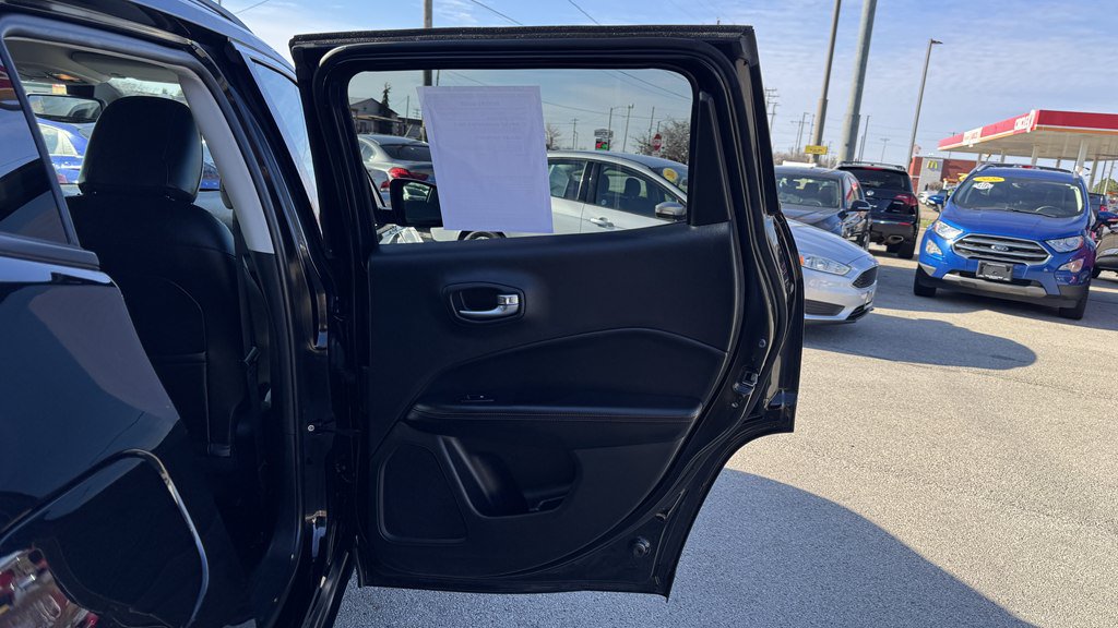 Used 2019 Jeep Compass Limited AWD/4WD image 23