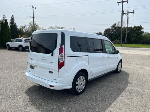 Used 2022 Ford Transit Connect XLT FWD image 5