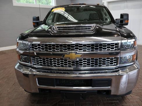 Used 2019 Chevrolet Silverado 2500 W/T w/ WT Convenience Package AWD/4WD image 2