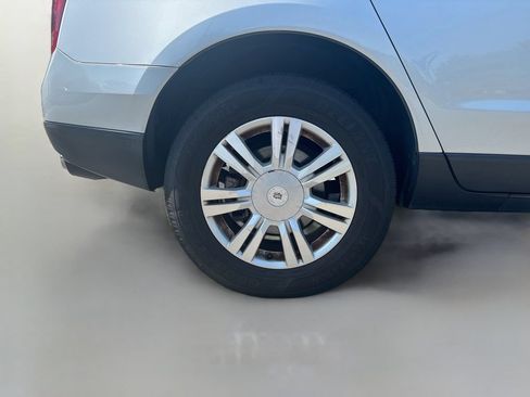 Used 2016 Cadillac SRX Luxury FWD image 12