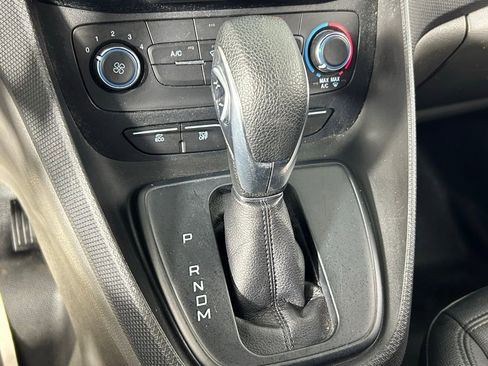 Used 2019 Ford Transit Connect XL image 18