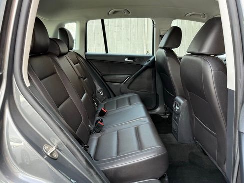 Used 2017 Volkswagen Tiguan S FWD image 17