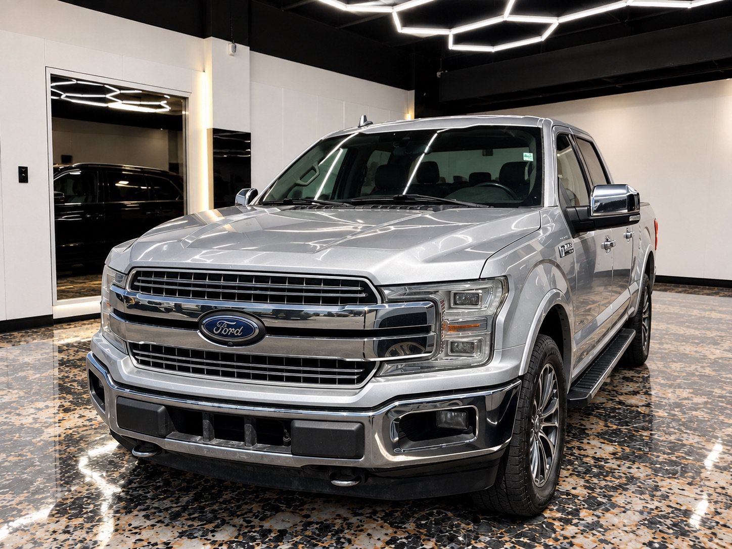 Used 2018 Ford F150 Lariat w/ Equipment Group 502A Luxury AWD/4WD image 1