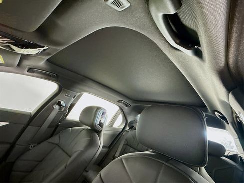 New 2026 BMW 740i w/ Premium Package image 23