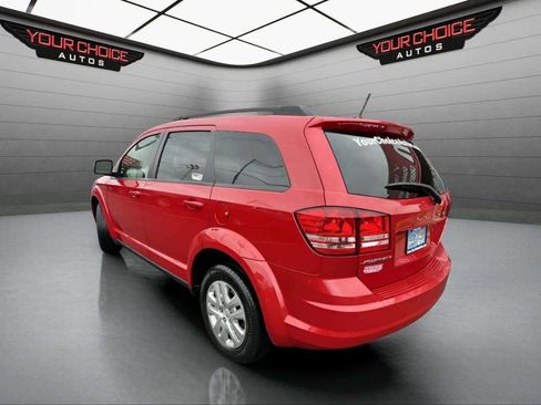 Used 2020 Dodge Journey SE image 3