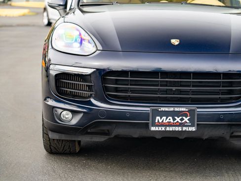 Used 2015 Porsche Cayenne S w/ Premium Plus Package AWD/4WD image 6
