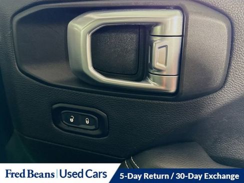 Used 2022 Jeep Wrangler Unlimited Sahara w/ Cold Weather Group image 39