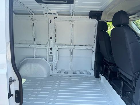 Used 2023 RAM ProMaster 1500 w/ Convenience Group FWD image 7